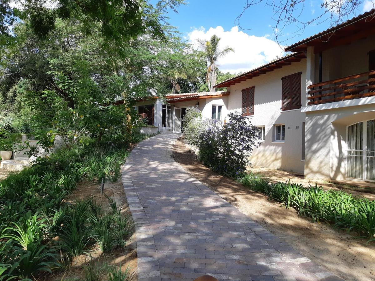 Amberhall Guesthouse Johannesburg Exterior photo
